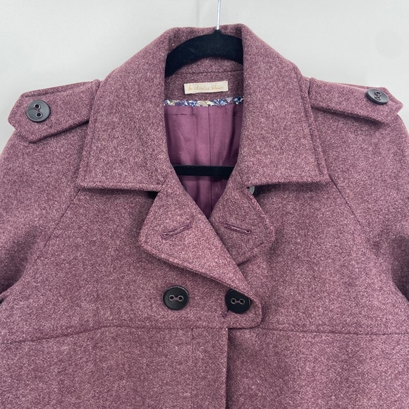 Elegant Women's Burgundy Peacoat - Picture 3 of 8
